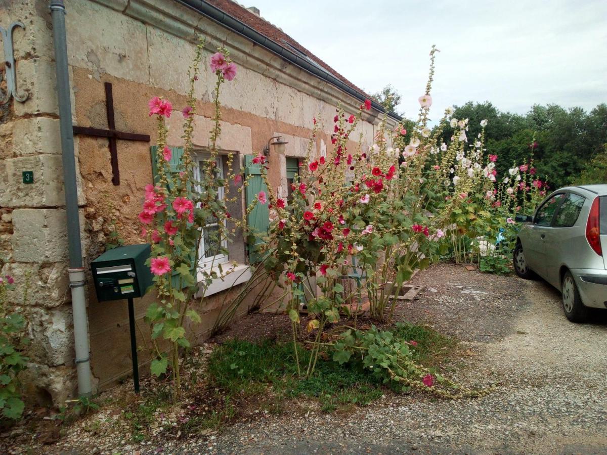 Au calme Houssay (Loir-et-Cher) Exterior foto